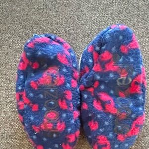 Little kids snoozies slippers with lobsters 🦞